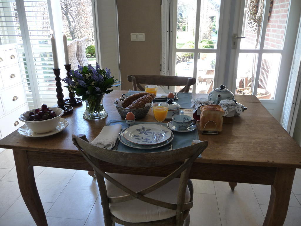 Bed&Breakfast Het Winterkoninkje Zuid-Scharwoude ภายนอก รูปภาพ