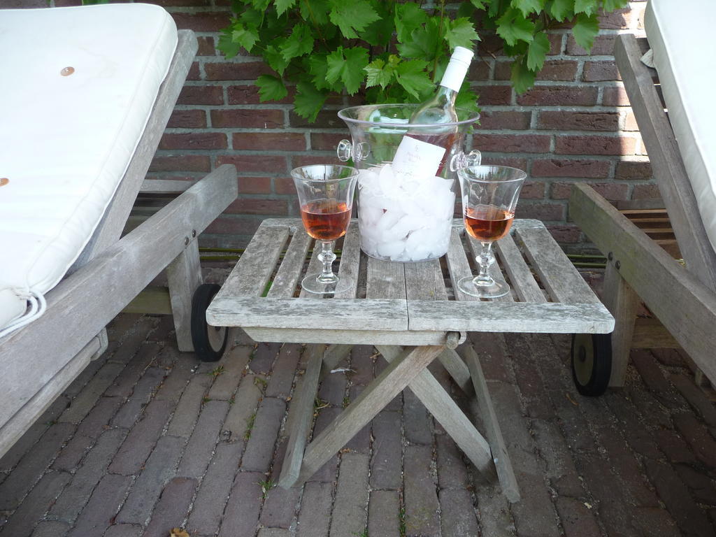 Bed&Breakfast Het Winterkoninkje Zuid-Scharwoude ภายนอก รูปภาพ